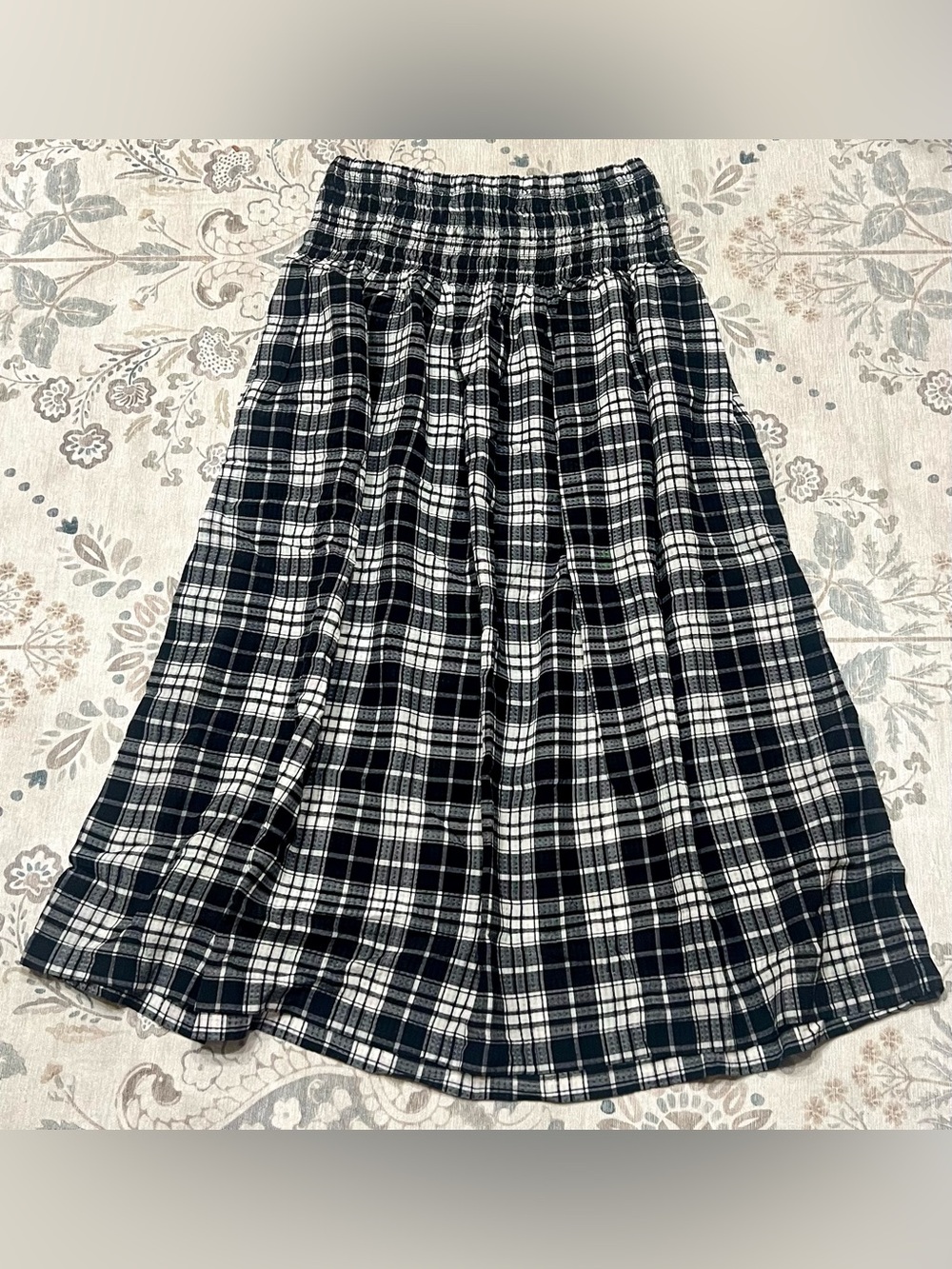 Madewell Smocked-Waist Maxi Skirt in Plaid Black / White Size Small - Picture 5 of 12